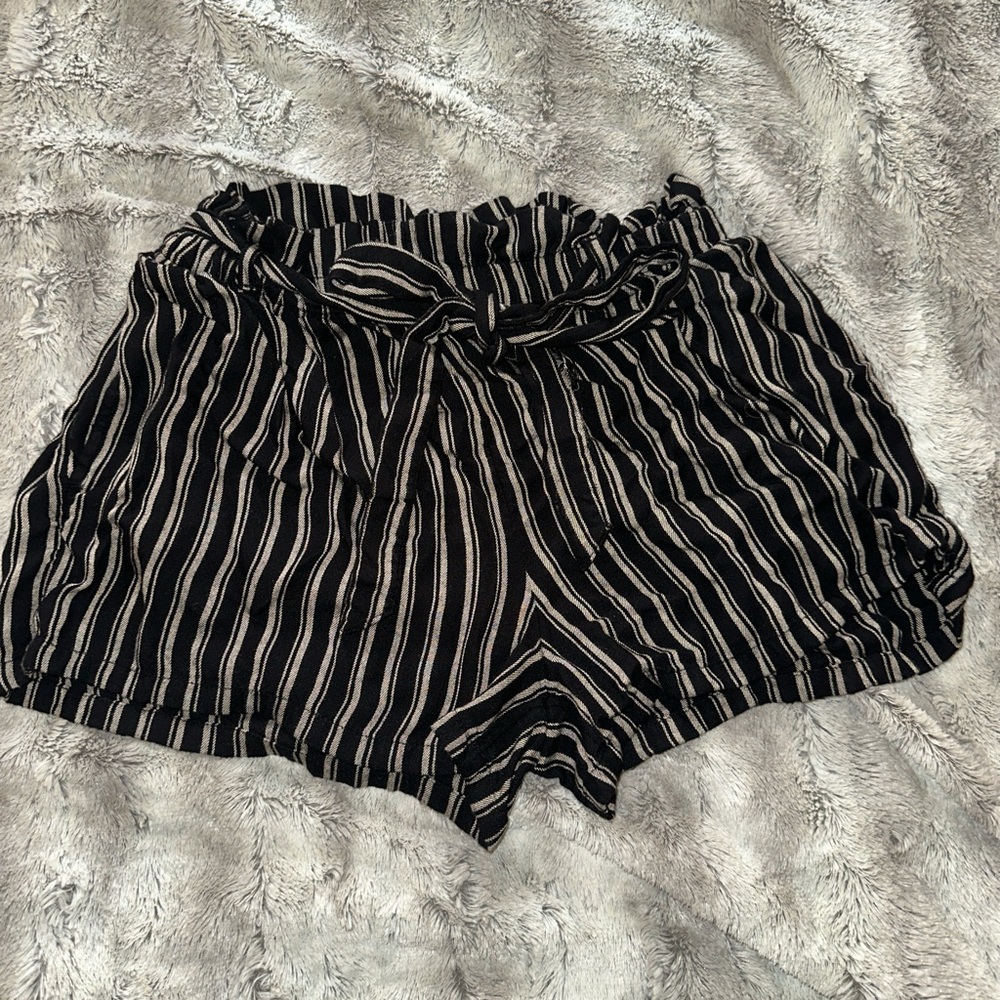 women’s small ultra high rise ‘Hollister’ striped shorts with pockets